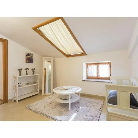 Matija Comfortable Holiday home Svetvincenat