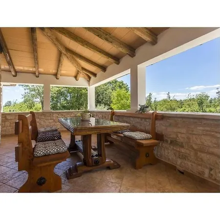Holiday home Matija Comfortable Svetvincenat