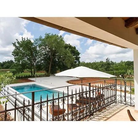 Holiday home Matija Comfortable Svetvincenat
